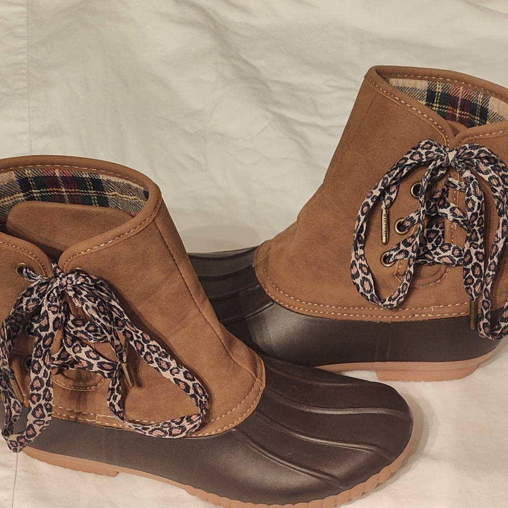 Marleylilly Brown and Tan Winter Duck‎ Boots Sz 8